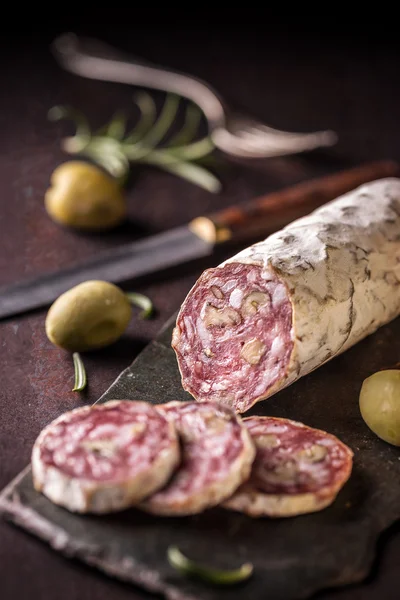 Salame francês com nozes — Fotografia de Stock