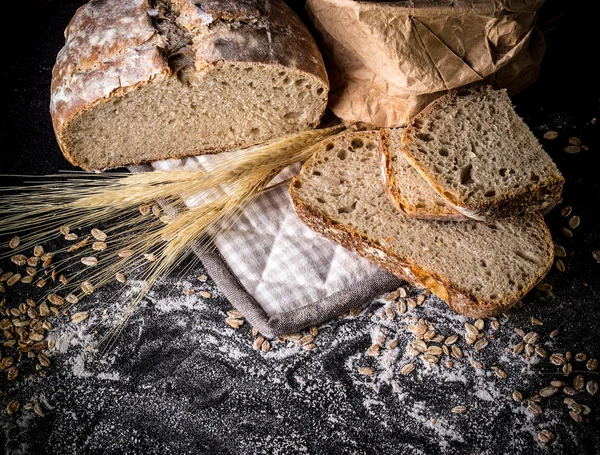 Stilleben av färskt bröd — Stockfoto