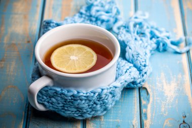 Sıcak çay fincanı