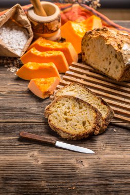 Rustik kabak ekmek