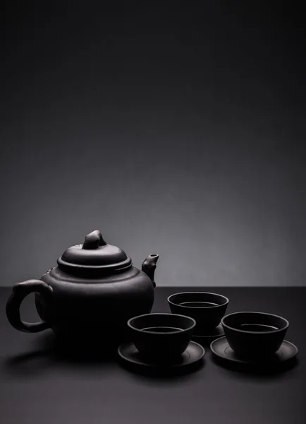 Set de té en negro —  Fotos de Stock