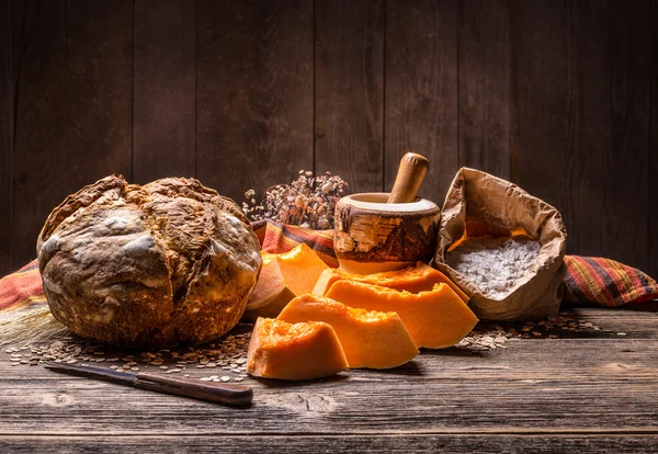 Gebackenes Kürbisbrot — Stockfoto