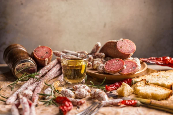 Olika sorters salami — Stockfoto