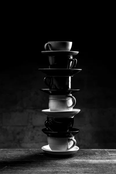 Torre de copos de café vazios — Fotografia de Stock