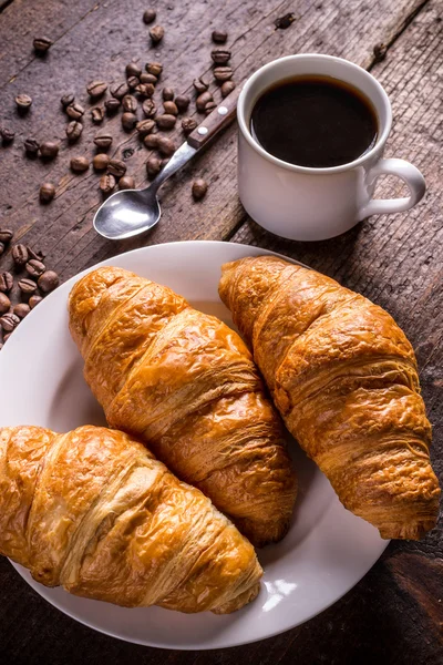 Káva a croissant — Stock fotografie