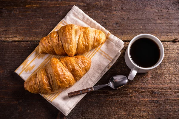Káva a croissanty — Stock fotografie