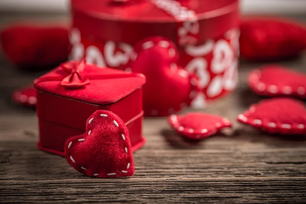 Caja de anillo con corazón de fieltro —  Fotos de Stock