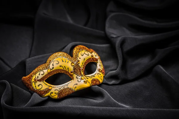 Женская карнавальная маска — стоковое фото
