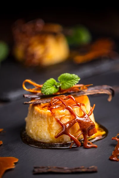 Caramello crema pasticcera dessert — Foto Stock