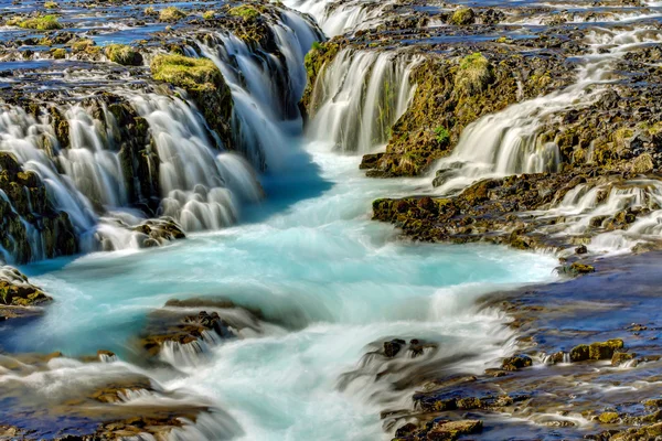 La encantadora cascada Bruarfoss — Foto de Stock