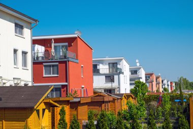 Bahçeli seri evleri