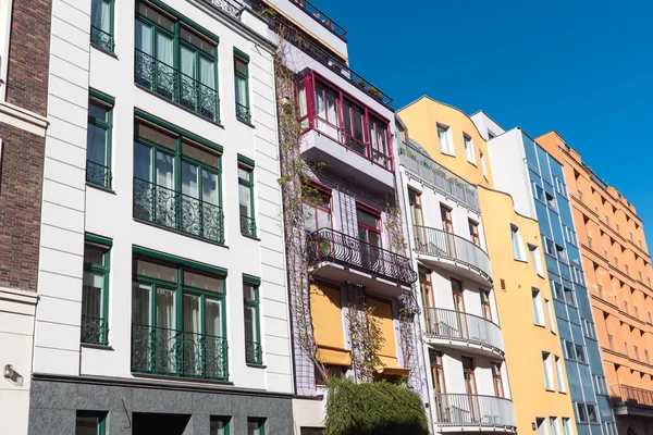 Coloridas casas adosadas vistas en Berlín —  Fotos de Stock