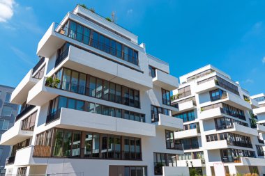 Balkonlu modern townhouse