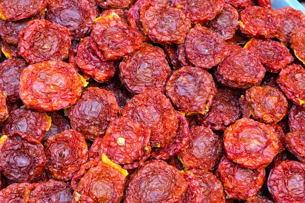 Dried tomatoes for sale at a market — Stock Photo, Image