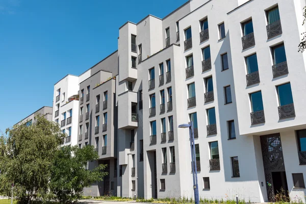 Nuevo bloque de apartamentos en Berlín —  Fotos de Stock