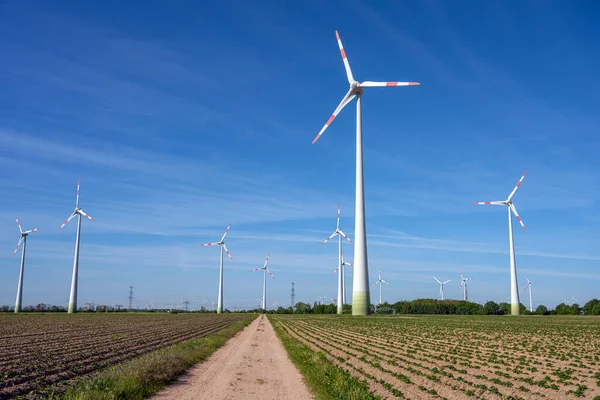 Turbinas Eólicas Modernas Pequeño Camino Rural Visto Alemania — Foto de Stock