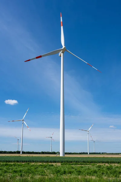 Вітроенергетичні Турбіни Сільській Німеччині — стокове фото