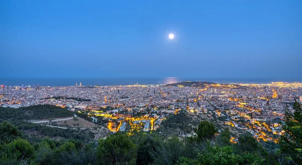 Panorama Barcellona Notte Con Luna Piena — Foto Stock