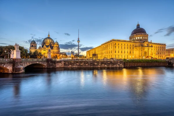 Stadspalatset Katedralen Och Tornet Berlin Före Soluppgången — Stockfoto