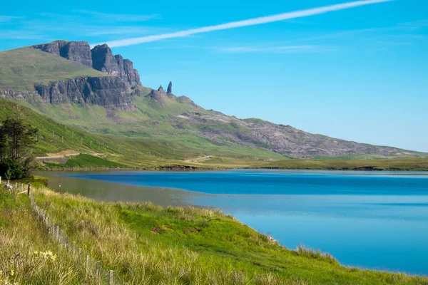 De oude man van storr in de verte — Stockfoto