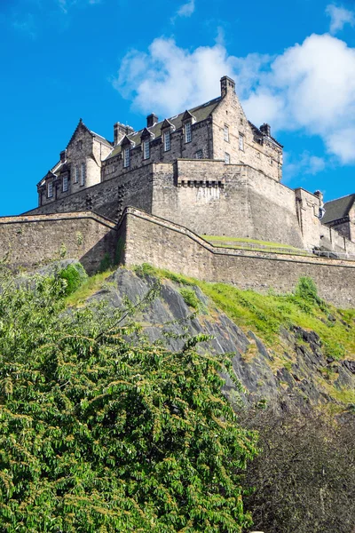 El impresionante castillo de Edimburgo — Foto de Stock
