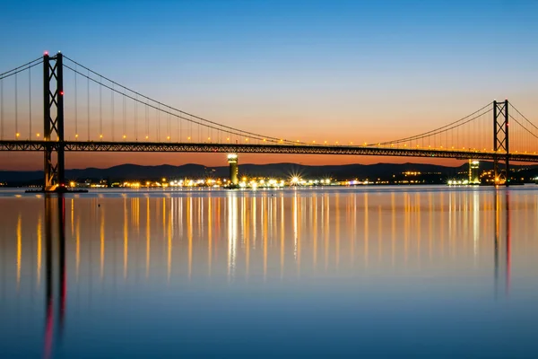 Il ponte stradale Forth all'alba — Foto Stock