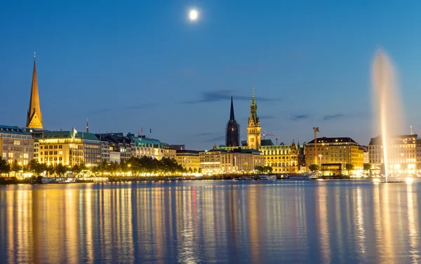 Downtown Hamburg at night — Stock Photo, Image