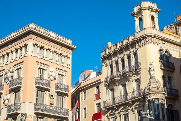 EDIFÍCIOS EM BARCELONA — Fotografia de Stock