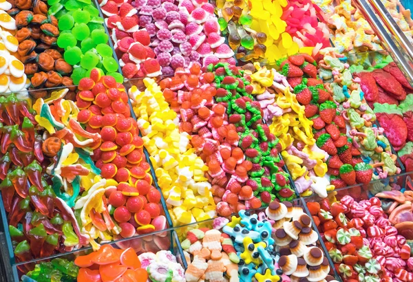 Przepyszne słodycze na rynku — Zdjęcie stockowe