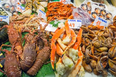 Kabuklu deniz ürünleri bir Pazar