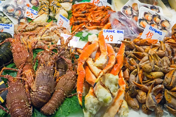 Kabuklu deniz ürünleri bir Pazar