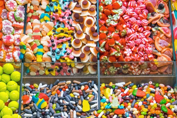 Kolorowe wyroby cukiernicze na sprzedaż — Zdjęcie stockowe