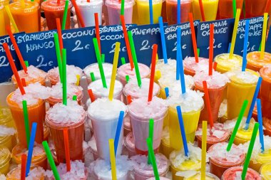 Bir Pazar lezzetli meyve suları