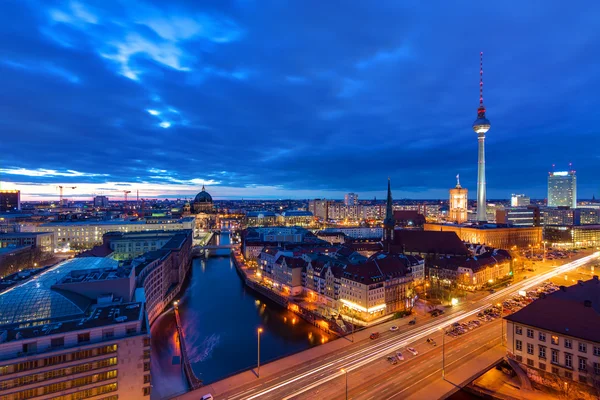 The center of Berlin after sunset — Stock Photo, Image