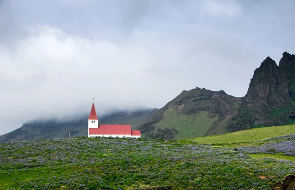 アイスランドのヴィックの教会 — ストック写真