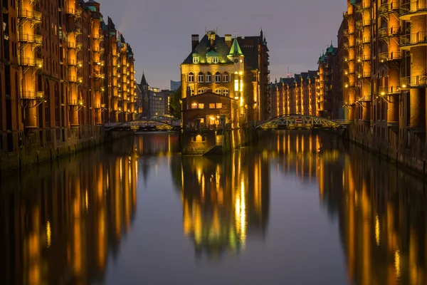 Az öreg Speicherstadt Hamburgban — Stock Fotó