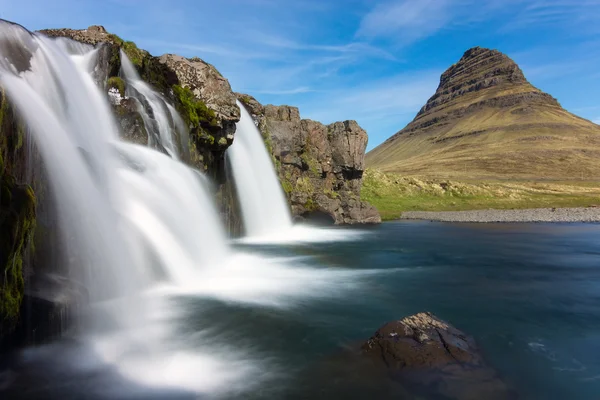 Le Kirkjufellsfoss en Islande — Photo