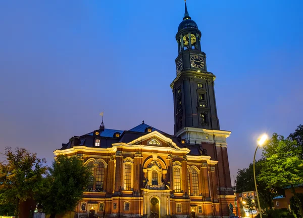 The St. Michaelis church at night — Stock Photo, Image
