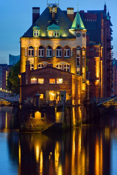 Edificio histórico en Hamburgo — Foto de Stock