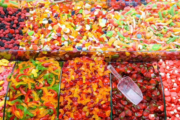Kolorowe cukierki na bazar — Zdjęcie stockowe