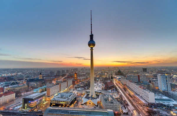 A famosa Torre da Televisão, Berlim — Fotografia de Stock