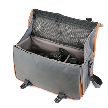 bir fotoğraf makinesi çantası