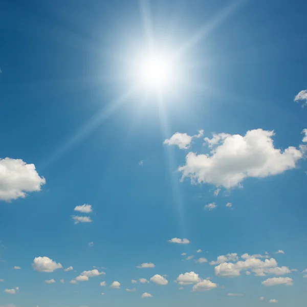 Sun on beautiful blue sky — Stock Photo, Image