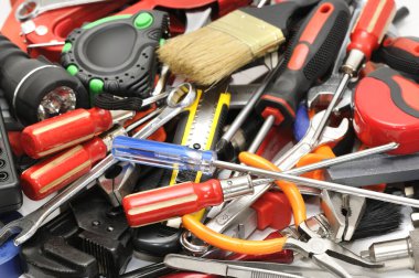 Büyük yığın çeşitli el araçları