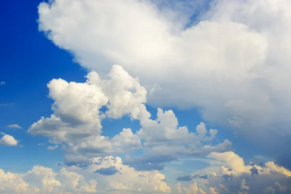 Beautiful White Clouds Bright Blue Sky — Stock Photo, Image