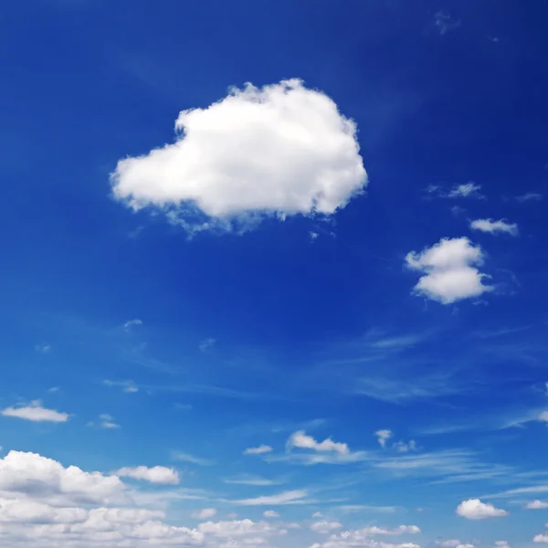 Beautiful clouds in blue sky — Stock Photo, Image