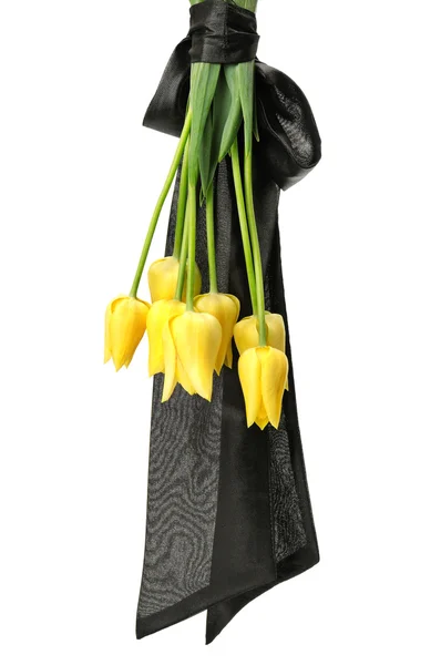 Boeket van gele bloemen voor begrafenis — Stockfoto