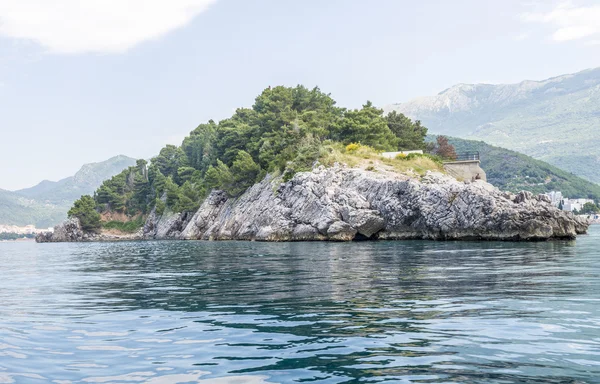 A lone rock in the Adriatic Sea — Stock Photo, Image