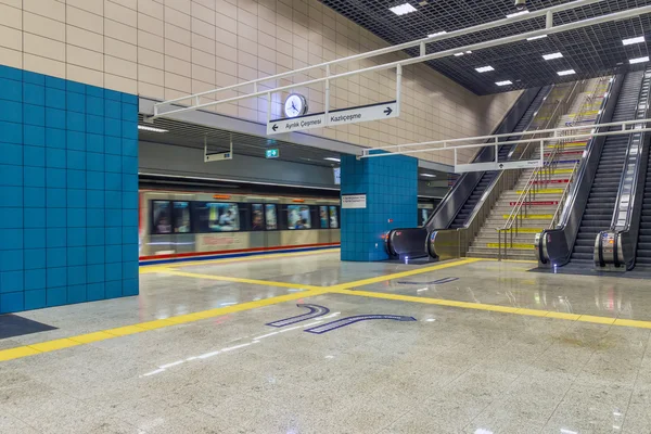 Metro Station in Istanbul — Stock Photo, Image