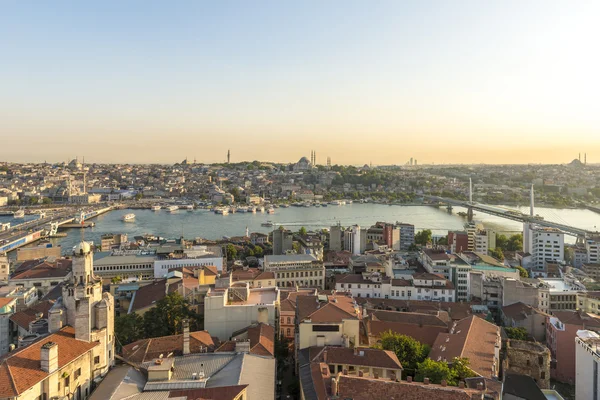 Serata panoramica a Istanbul. Vista dalla Torre di Galata — Foto Stock